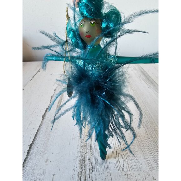 Katherine's collection green teal feather lady glass Italian style ornament Xmas - Picture 1 of 9